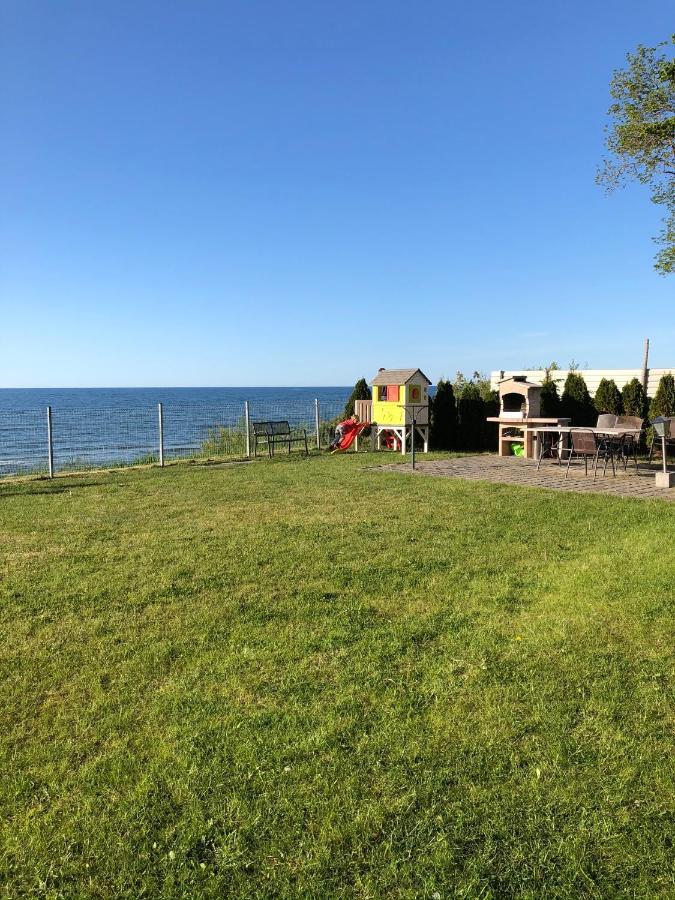 Sunnycliff Apartment Ревал Екстериор снимка