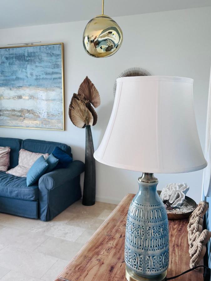Sunnycliff Apartment Ревал Екстериор снимка