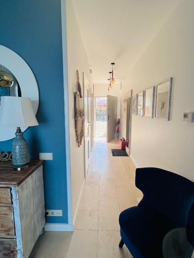 Sunnycliff Apartment Ревал Екстериор снимка